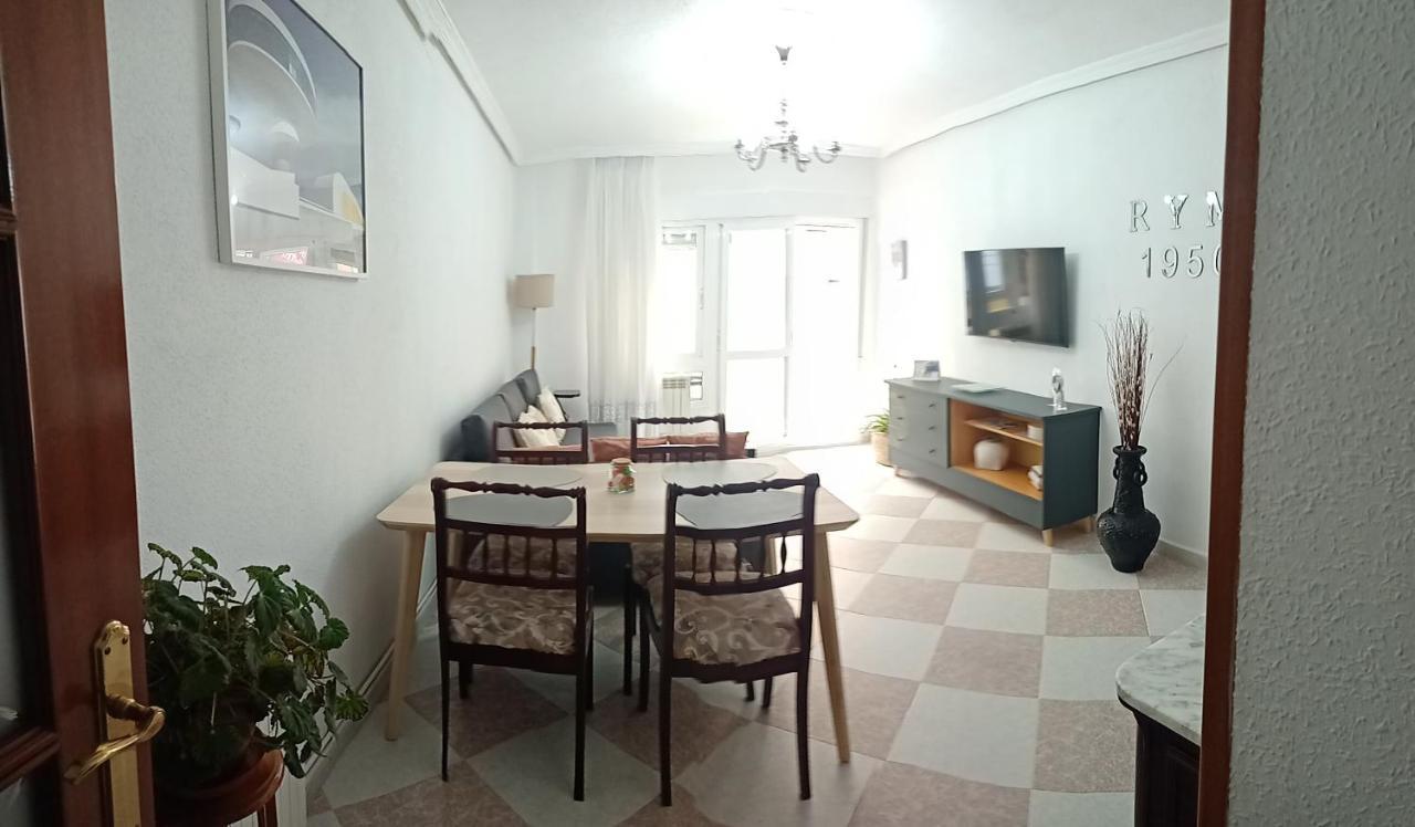 R Y M 1950 Apartamento Aviles Exterior photo